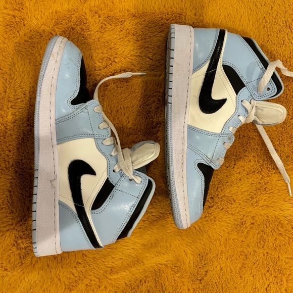 Nike Air Jordan 1 Mid 'Ice Blue' 5.5Y - Picture 5 of 6